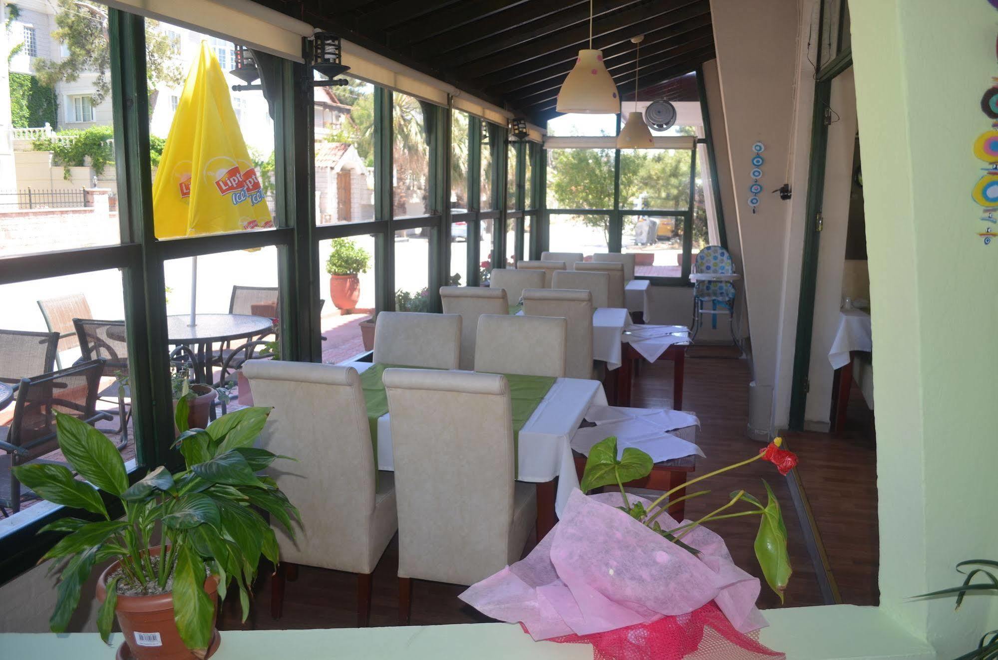 Silva Hotel Ayvalik Exterior photo