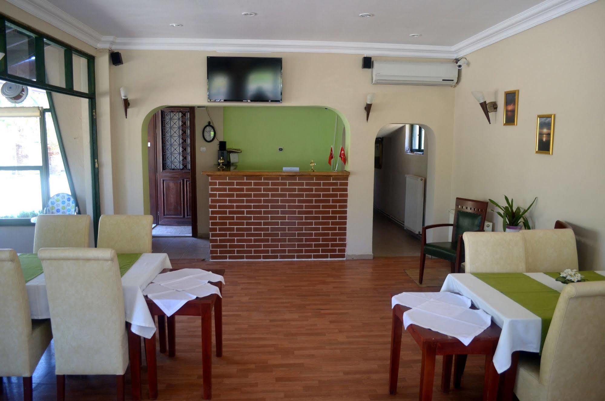 Silva Hotel Ayvalik Exterior photo