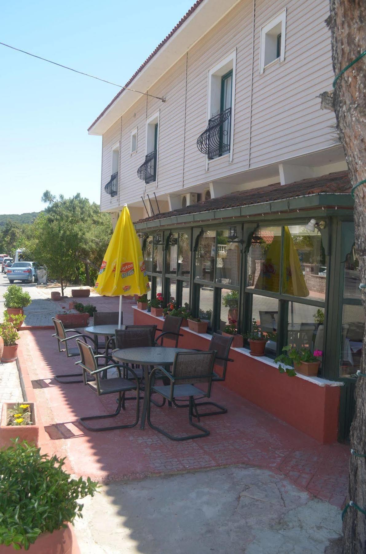 Silva Hotel Ayvalik Exterior photo